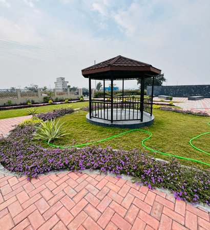 Beautiful landscaped park with greenery at Shreeshakti Ultrastructures project in Nagpur. Beautiful landscaped park with greenery at Shreeshakti Ultrastructures project in Nagpur.