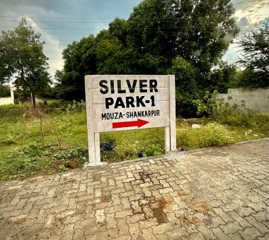 Silver Park 1